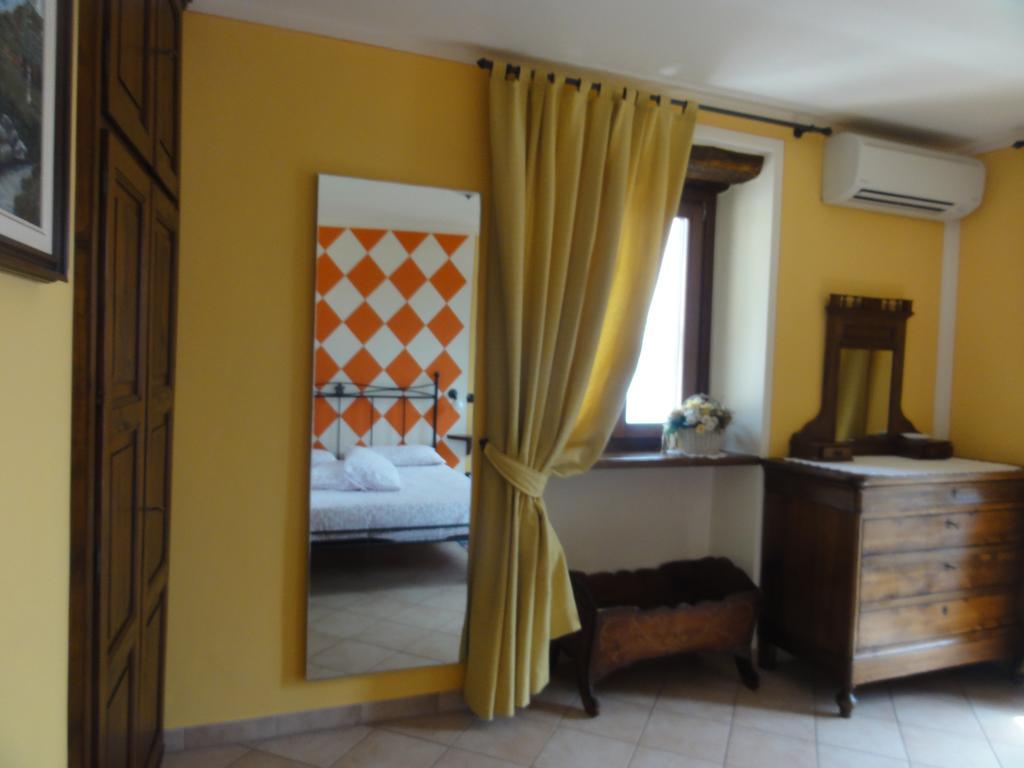 Casale Fe-Wo - Appartamenti Con Vista Lago Cannero Riviera Szoba fotó
