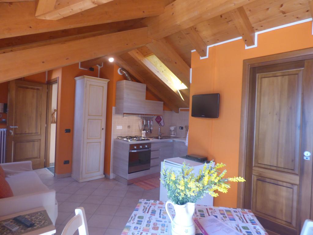 Casale Fe-Wo - Appartamenti Con Vista Lago Cannero Riviera Kültér fotó
