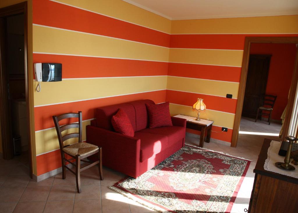 Casale Fe-Wo - Appartamenti Con Vista Lago Cannero Riviera Szoba fotó