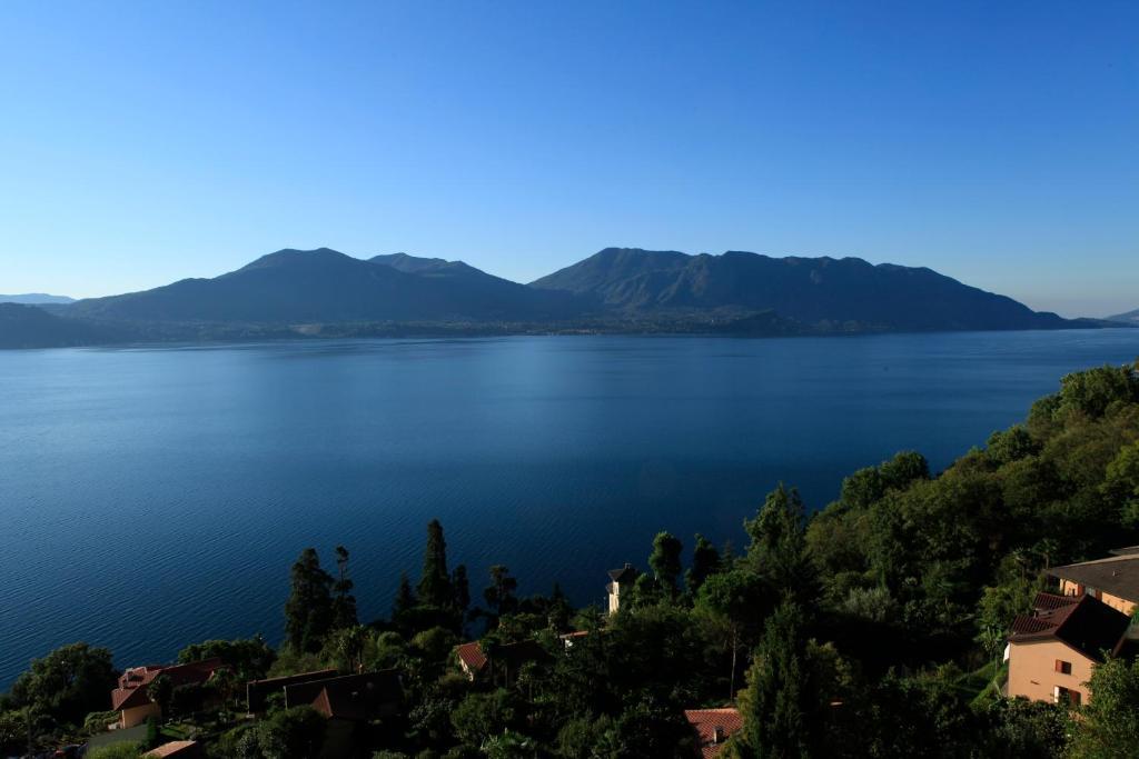 Casale Fe-Wo - Appartamenti Con Vista Lago Cannero Riviera Szoba fotó